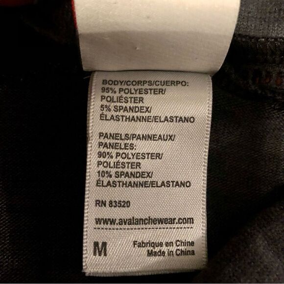 NWT Avalanche Cowl Gray Sweater Size Medium - Picture 13 of 15